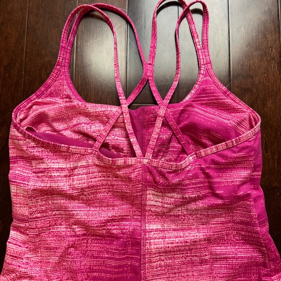 The North Face Crisscross Dress Pink Size Small Built In Shelf  Bra - Picture 4 of 7